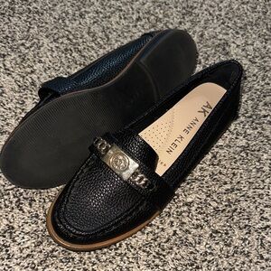 NEW- Anne Klein Black Textured Leather Loafers with Gold Chain